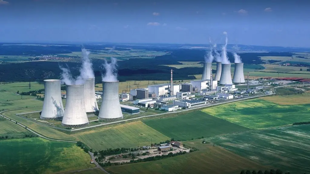 Rússia perde contrato nuclear bilionário após expulsões de diplomatas