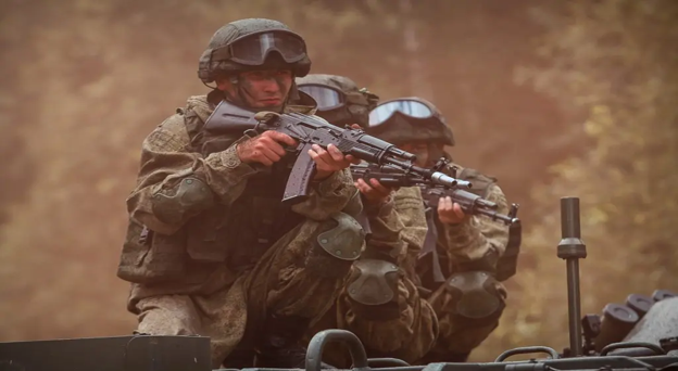 Moscou promete apoio militar se o Tadjiquistão for invadido via Afeganistão