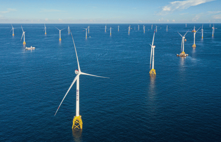 China lança torre eólica que  precisará de dois campos de futebol para funcionar