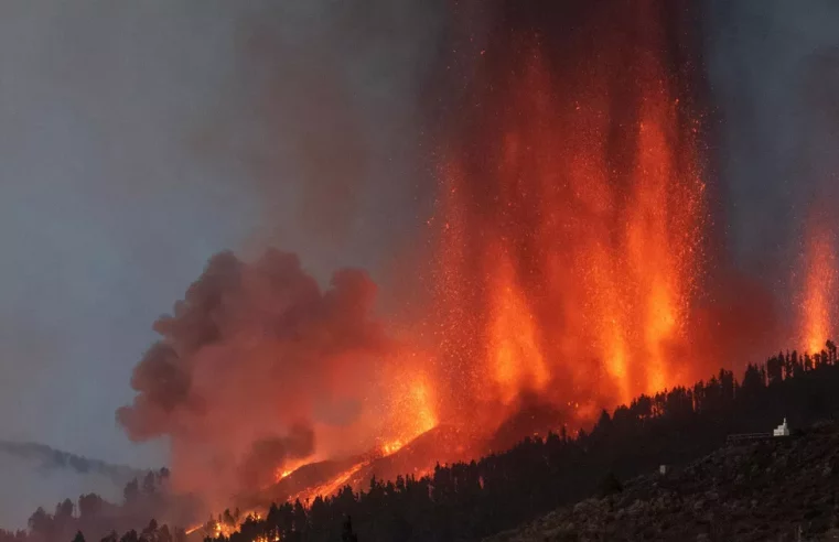 Vulcão entra em erupção nas Ilhas Canárias espanholas
