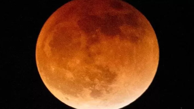 Eclipse lunar: confira fotos da ‘lua de sangue’ vista no Brasil